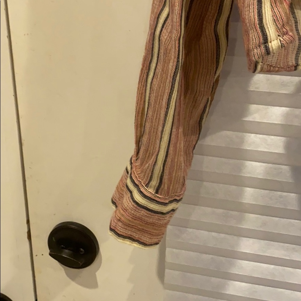 Top - Picture 3 of 4